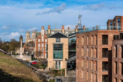 Enviable City Centre Location