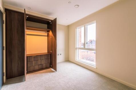 Fitted Wardrobes in Bedrooms