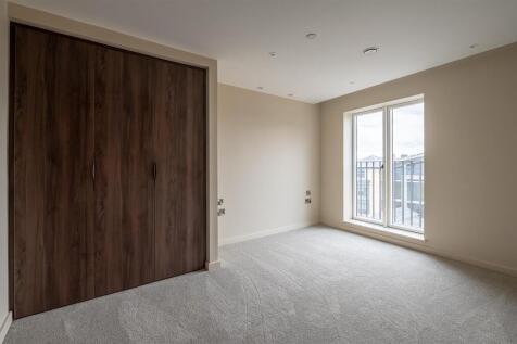 SECOND DOUBLE BEDROOM
