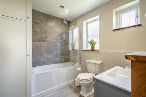 HOUSE BATHROOM
