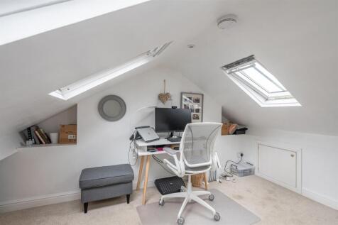 LOFT ROOM