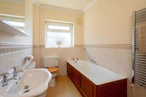 HOUSE BATHROOM