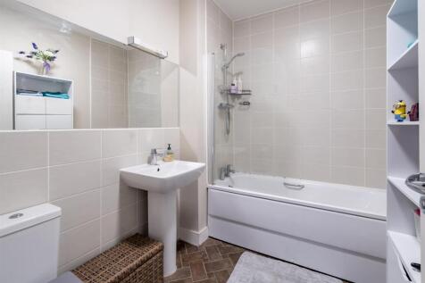 HOUSE BATHROOM