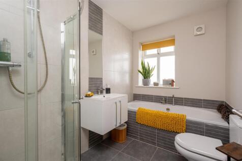 HOUSE BATHROOM