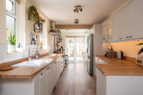 KITCHEN DINING