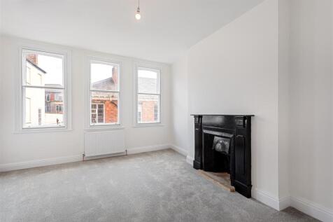 Flat_1_41.jpg