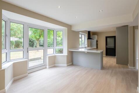 KITCHEN DINING