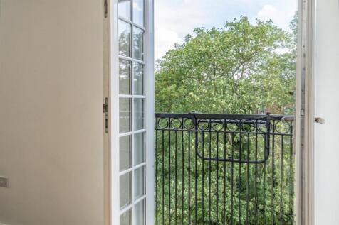 JULIET BALCONY