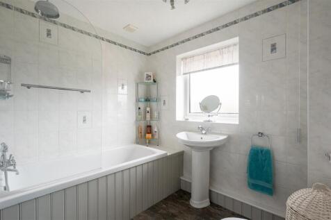 HOUSE BATHROOM
