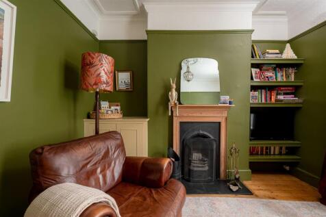 LIVING ROOM 2