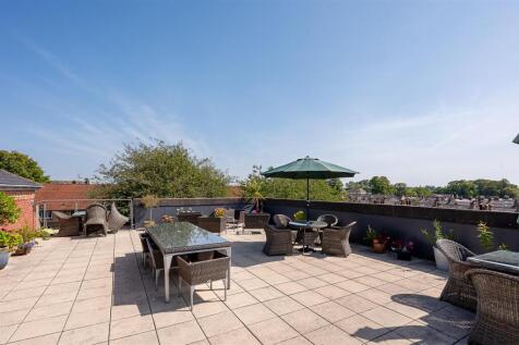 ROOF TERRACE