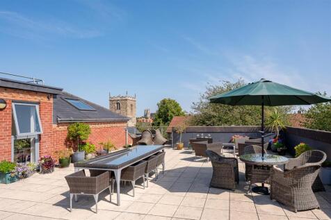 ROOF TERRACE