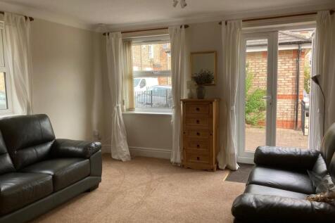 Living Room.jpg