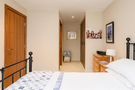 PRINCIPLE SUITE