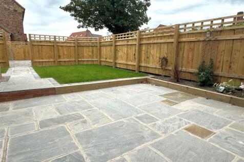 Granary Lodge patio.jpg