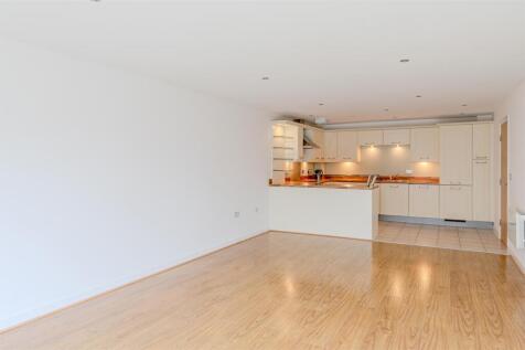 OPEN PLAN KITCHEN / DINER