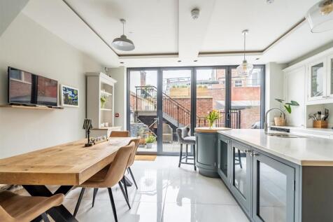KITCHEN DINING