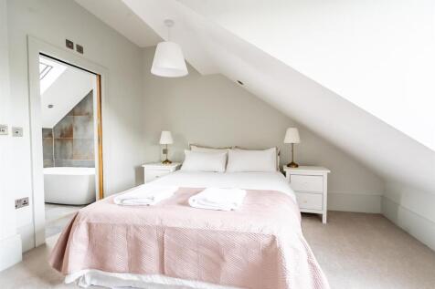 TOP FLOOR BEDROOM