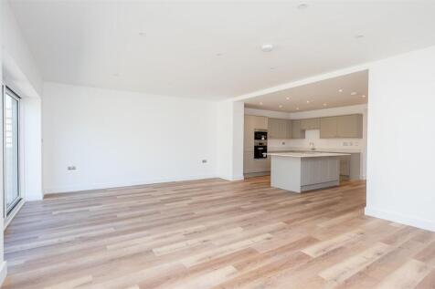 KITCHEN / LIVING / DINING