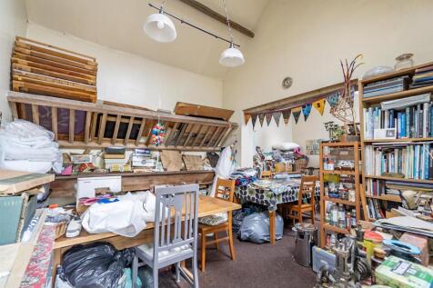 OFFICE / STUDIO