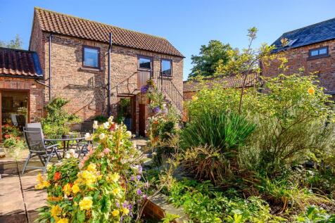 COURTYARD GARDEN