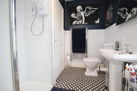 Family Shower Room