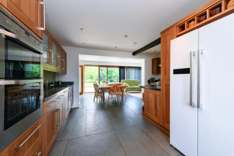 Open Plan Kitchen/ Diner/ Family Room