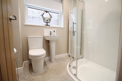Family Shower Room