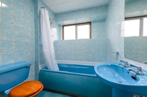 Bathroom.jpeg