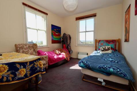 Flat 3 bedroom