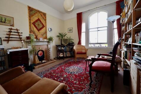 Flat 1 sitting room