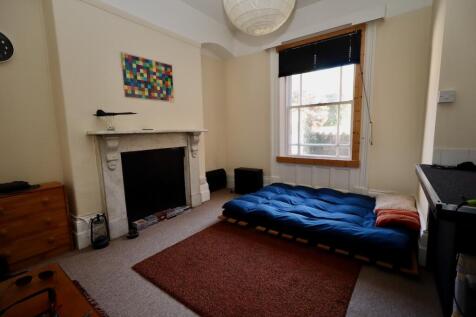 Flat 4 bedroom