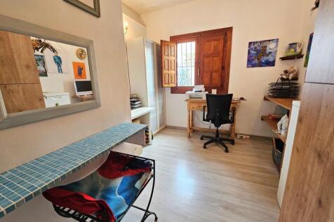 Property Image 17