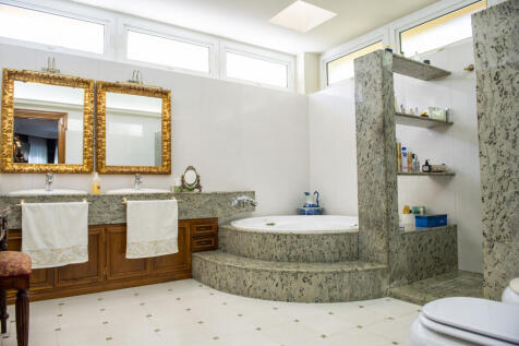 Property Image 318