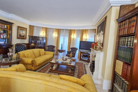 Property Image 400