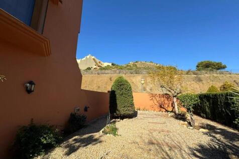 Property Image 25