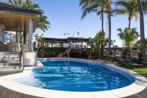 Property Image 911