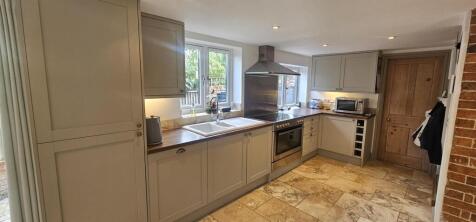 TheCottage,HeddingtonKitchen.jpg