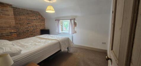 TheCottageHeddingtonB1.jpg