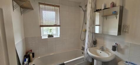 14 campion bathroom.jpg