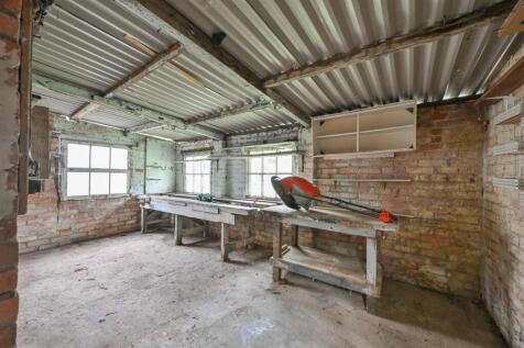 310725 Laura Place, Box Hill, Corsham     031.JPG