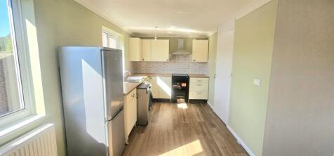 KITCHEN1.jpg