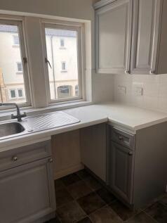 kitchen 3.jpg
