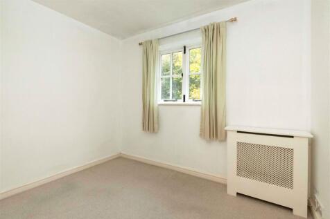 8 Morse Close, Chippenham    Oct 2025 011.JPG