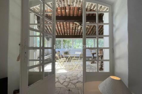 Veranda main house