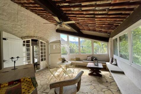 Veranda main house