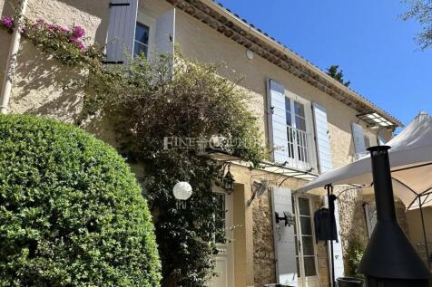 Guest house