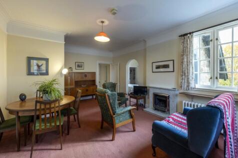 Apartment Lounge