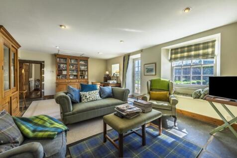 Sitting Room Area
