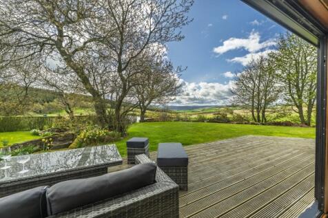 Outdoor Sitting Area